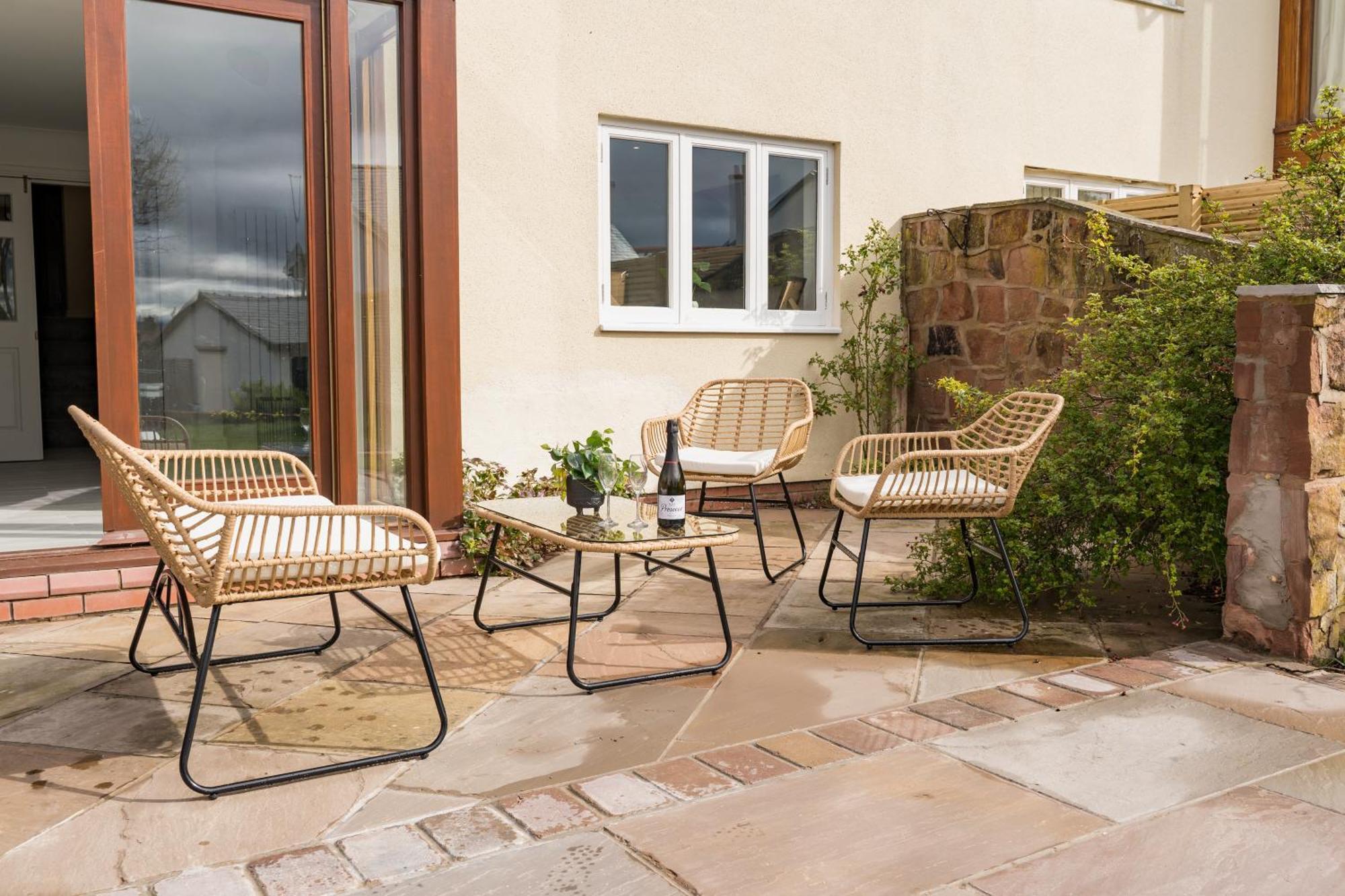 Beautifully Done 5 Bed Barn Conversion In Heswall - Sleeps Up To 10 Zewnętrze zdjęcie