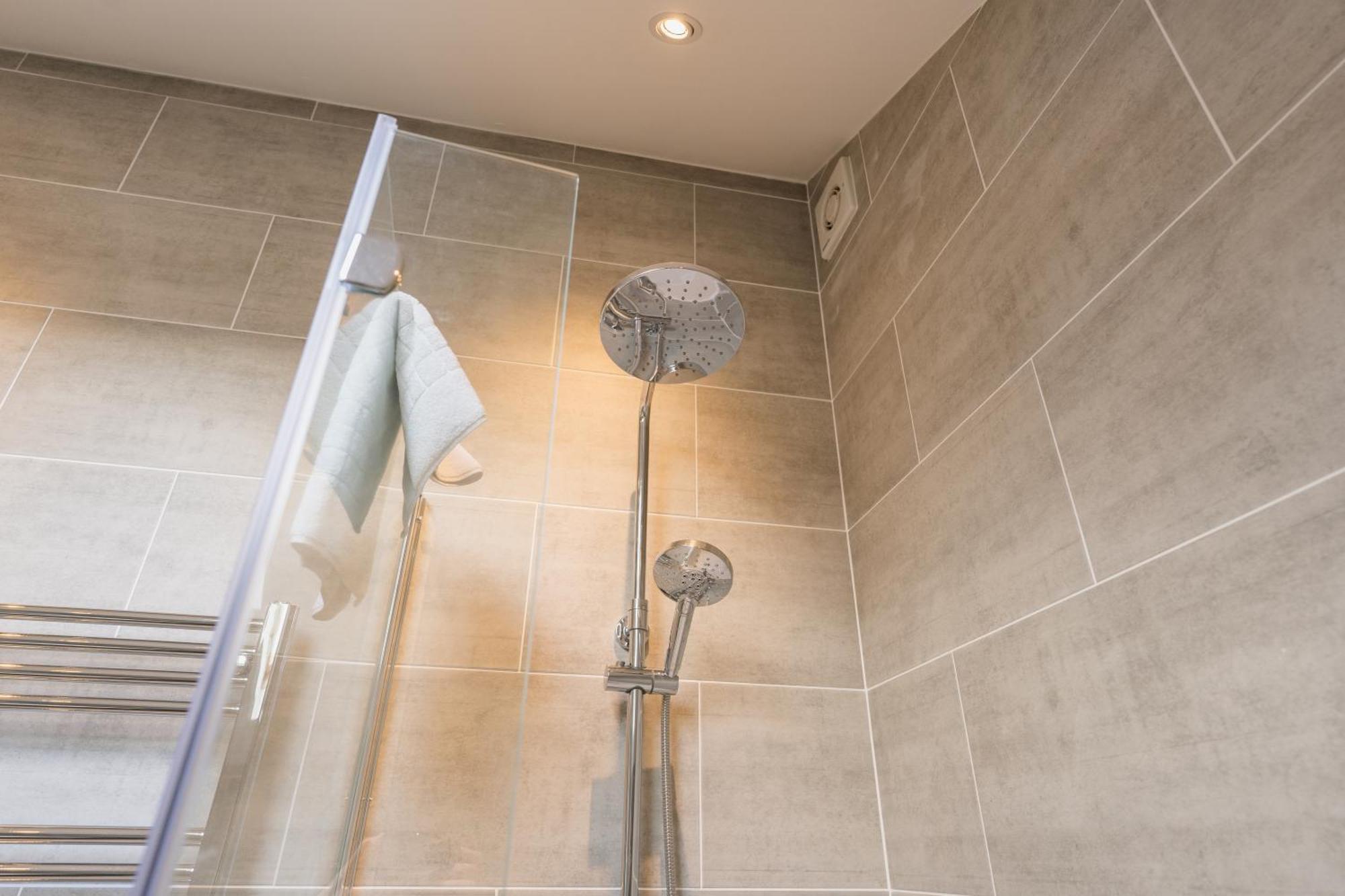 Beautifully Done 5 Bed Barn Conversion In Heswall - Sleeps Up To 10 Zewnętrze zdjęcie