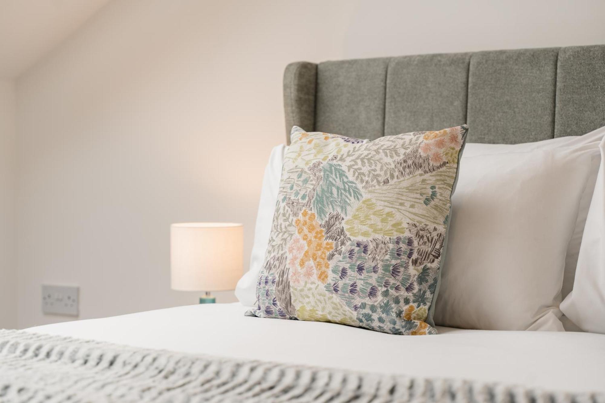 Beautifully Done 5 Bed Barn Conversion In Heswall - Sleeps Up To 10 Zewnętrze zdjęcie