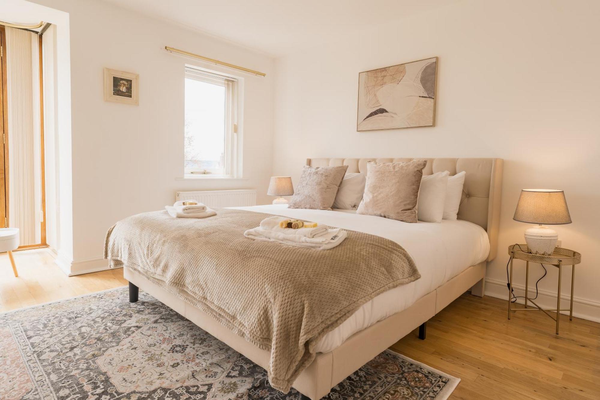 Beautifully Done 5 Bed Barn Conversion In Heswall - Sleeps Up To 10 Zewnętrze zdjęcie